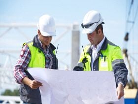 3100_construction staff